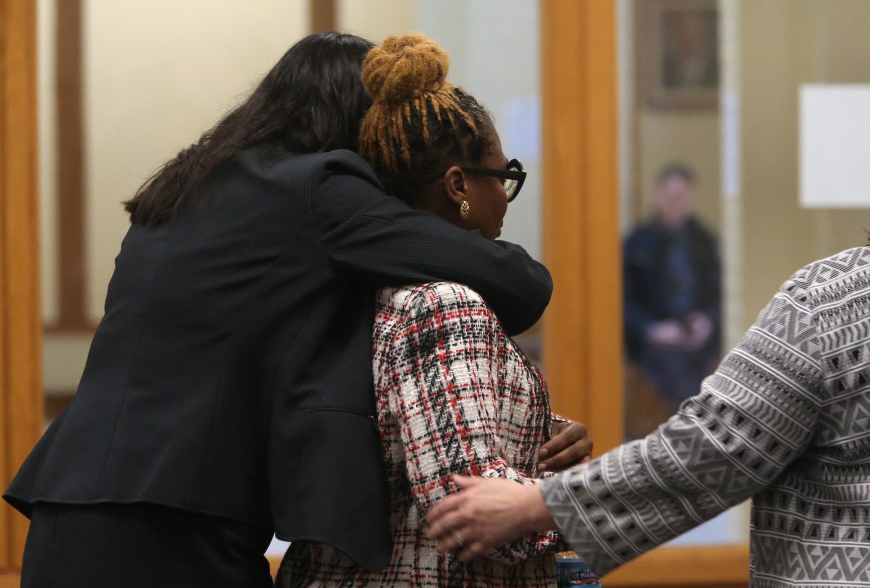 Day 4 - Hearings on fate of Missouri's lone abortion clinic